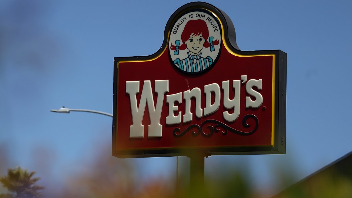 Wendy’s deja de servir lechuga en dos estados del Medio Oeste ante brote de E. coli