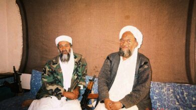 Al Zawahiri, el cirujano egipcio "mano derecha" de Bin Laden y líder de Al Qaeda desde 2011
