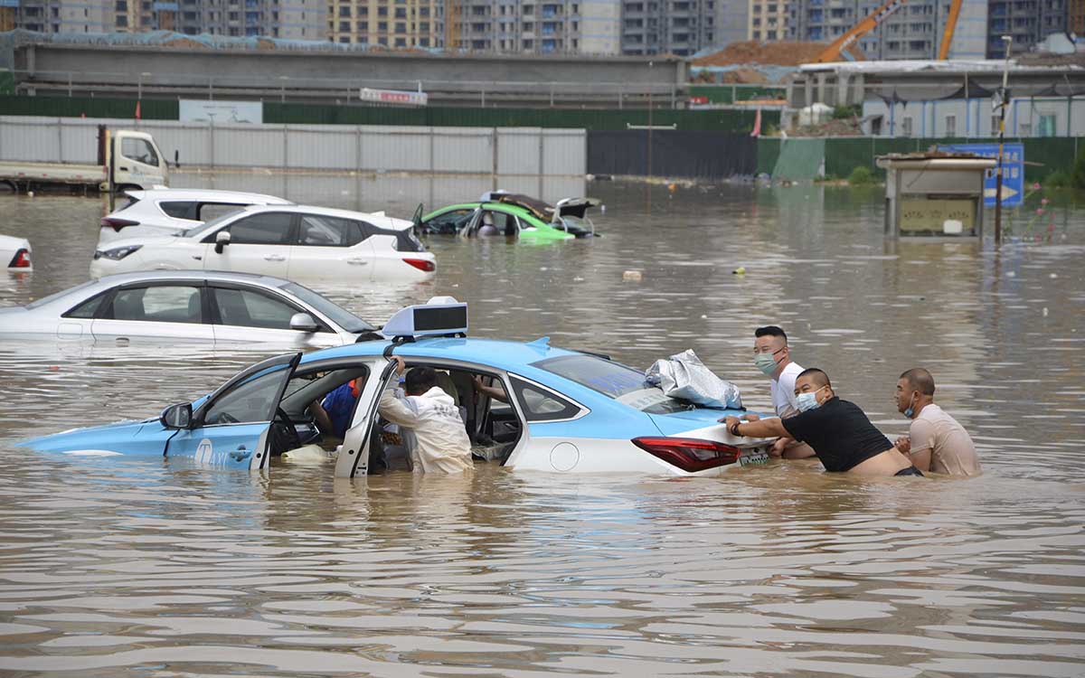 Al menos 16 muertos y 36 desaparecidos por inundaciones en la ciudad china de Xining