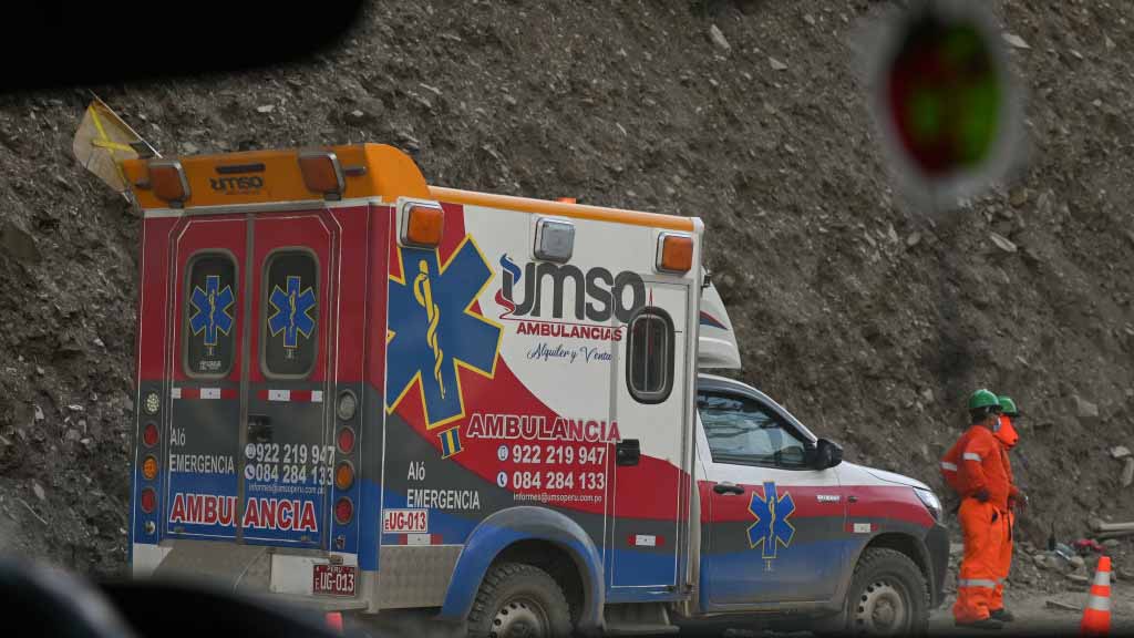 Al menos 4 muertos tras volcarse vehículo turístico cerca a Machu Picchu
