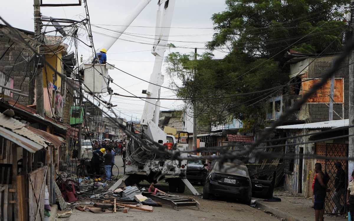 Atentado con bomba en Ecuador deja 5 muertos y 16 heridos