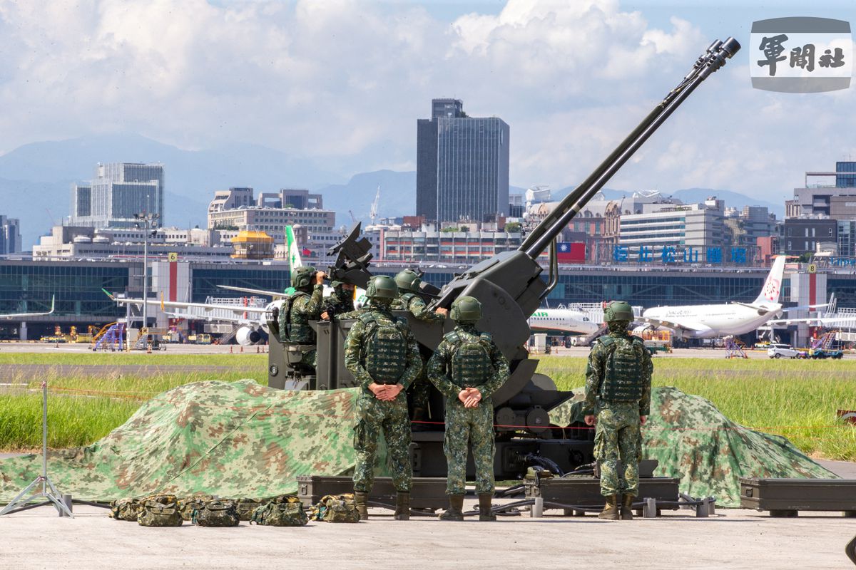 China pone fin a las maniobras en torno a Taiwán, pero endurece su exigencia de reunificación con la isla