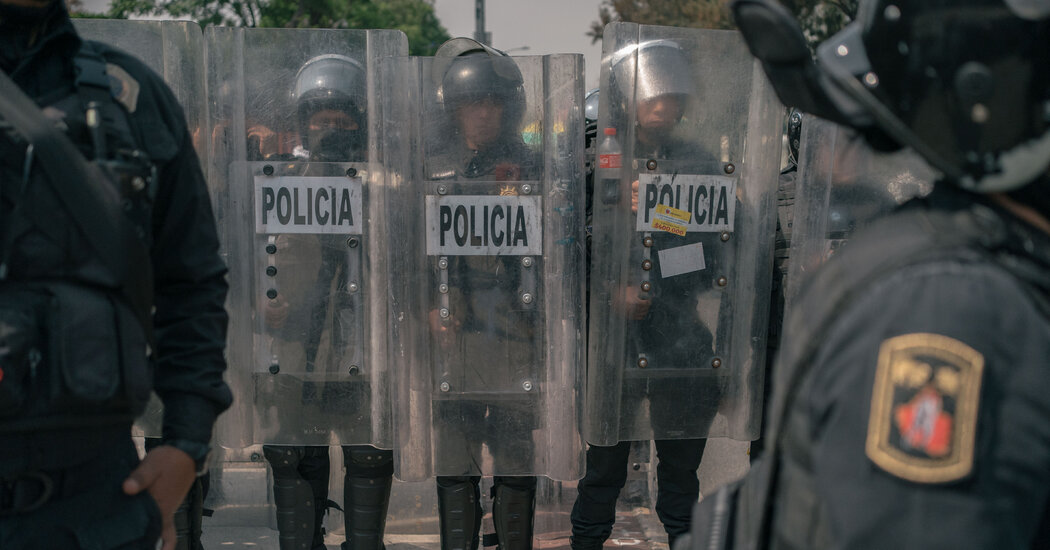 Ciudad de México declara terminado el abuso policial.  Los informes de mala conducta siguieron aumentando.