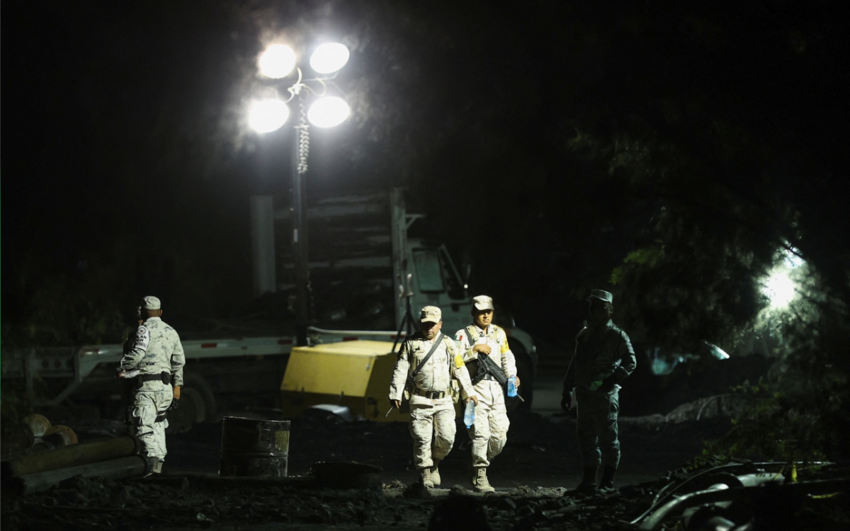 Detienen rescate de 10 mineros atrapados en Sabinas ante riesgo de colapso