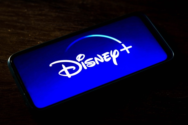 Según los informes, Disney + lanzará funciones de comercio en la aplicación para fin de año