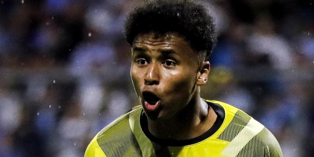 El Dortmund recupera a Adeyemi