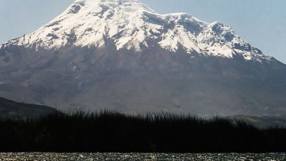El Volcán Chimborazo es el punto más alejado del centro de la Tierra