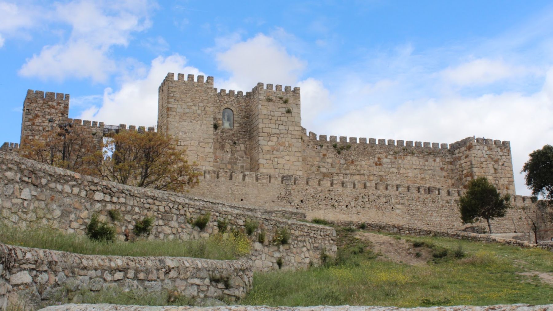 El pueblo con un castillo Medieval donde se grabó ‘La casa del Dragón’