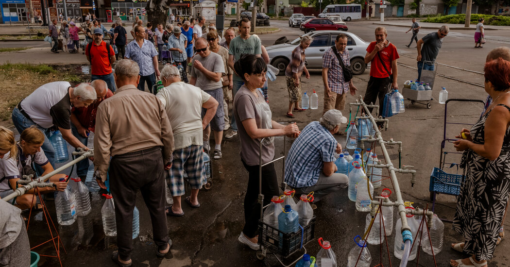 En Mykolaiv, devastada por la guerra, los ucranianos buscan informantes