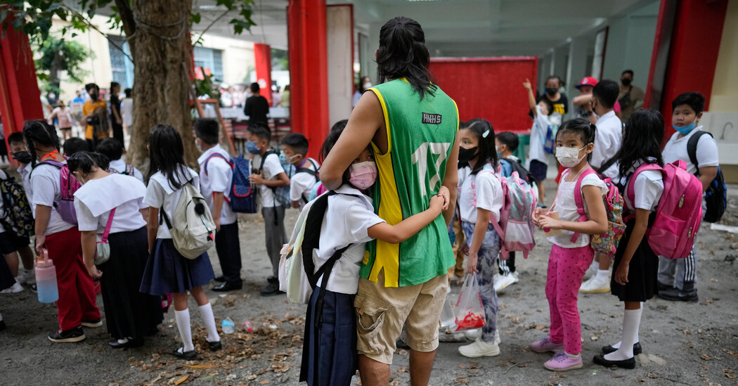 Filipinas regresa a la escuela, terminando el largo cierre de Covid