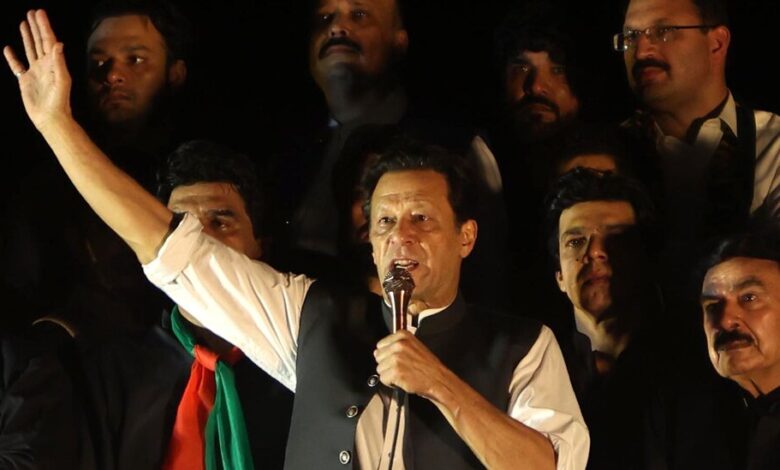 Imran Khan, ex primer ministro de Pakistán, acusado en virtud de la Ley de terrorismo