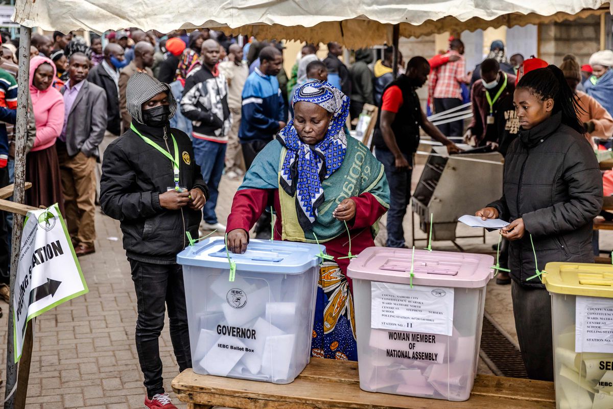 Kenia elige presidente en unas tensas elecciones marcadas por la crisis económica