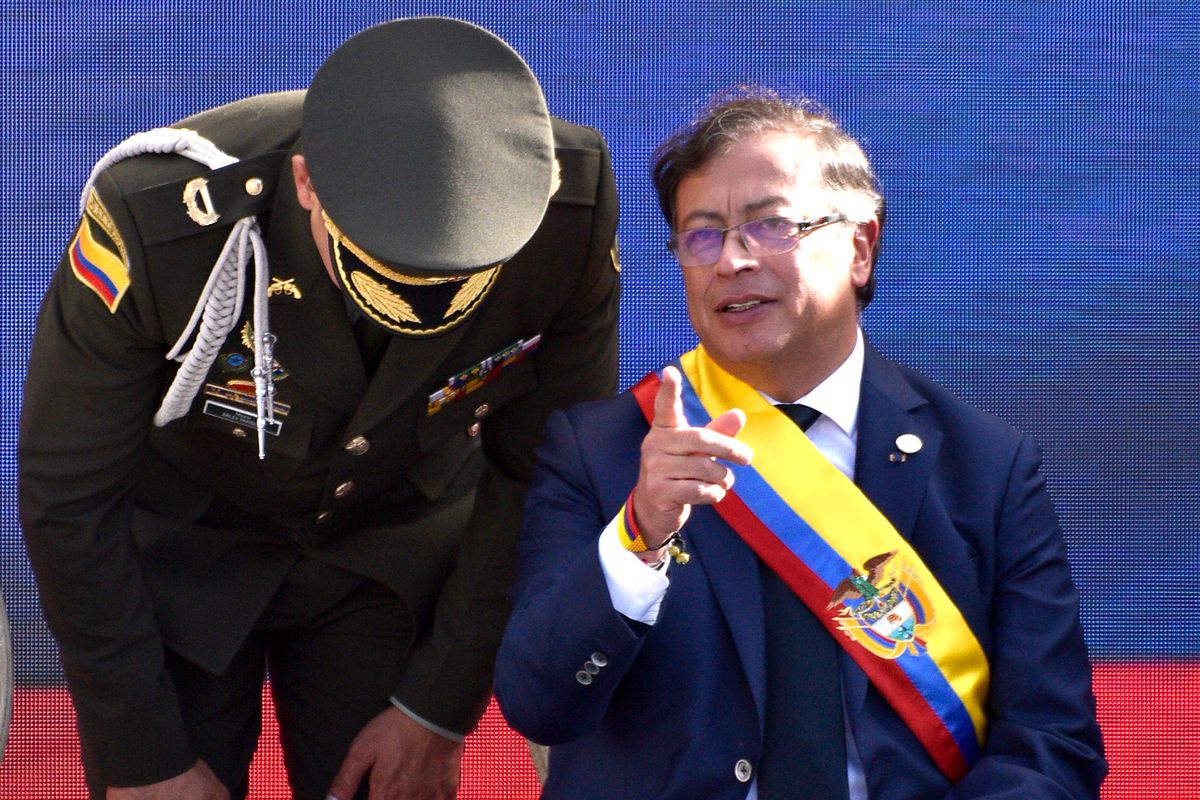 La nueva izquierda latinoamericana busca redefinir su relación con los Ejércitos