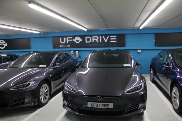 La startup europea de alquiler de vehículos eléctricos UFODrive se lanza en San Francisco
