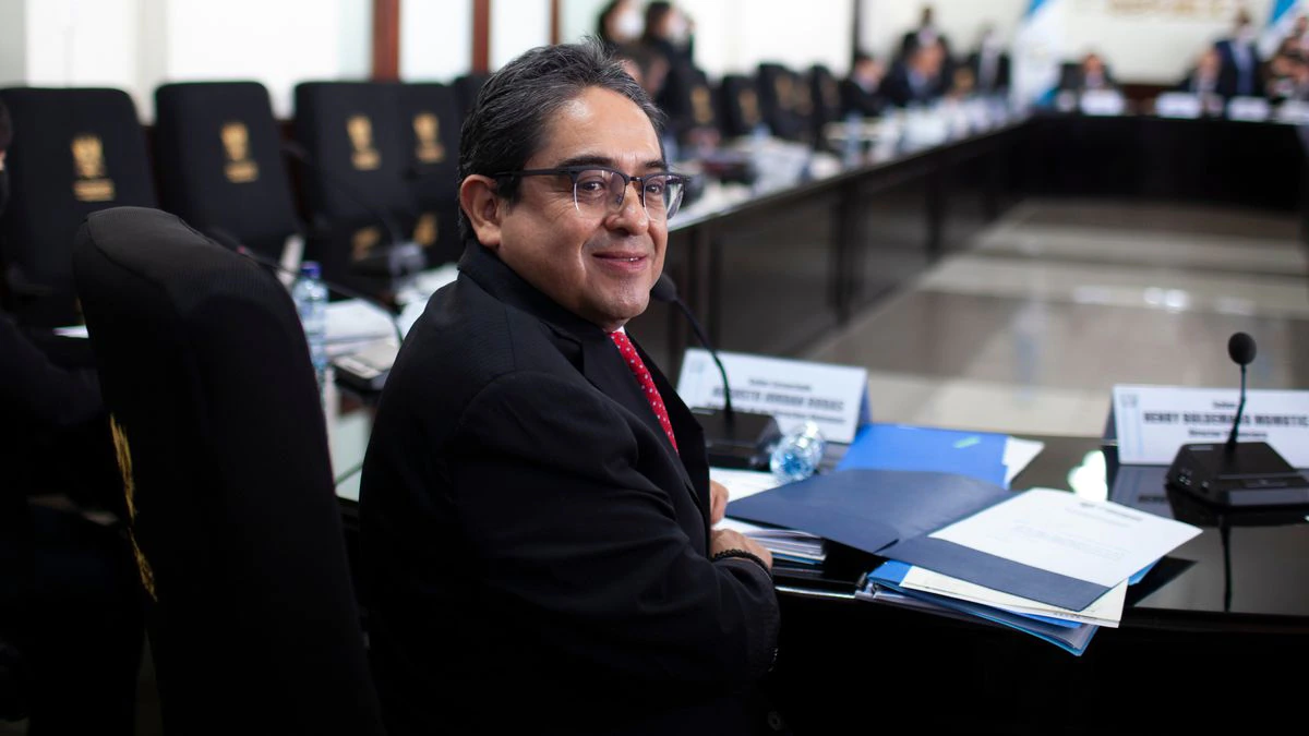 “Los grandes empresarios se creen los dueños de la finca, le han hecho mucho daño a Guatemala”