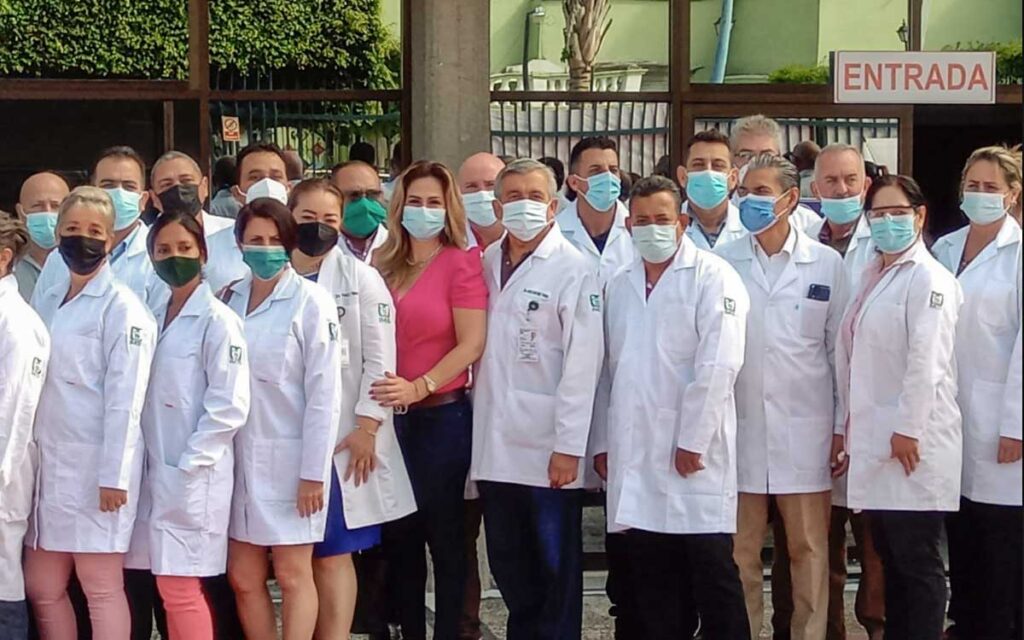 Médicos cubanos no tendrán base y su salario no será mayor al de un médico mexicano: Navarro