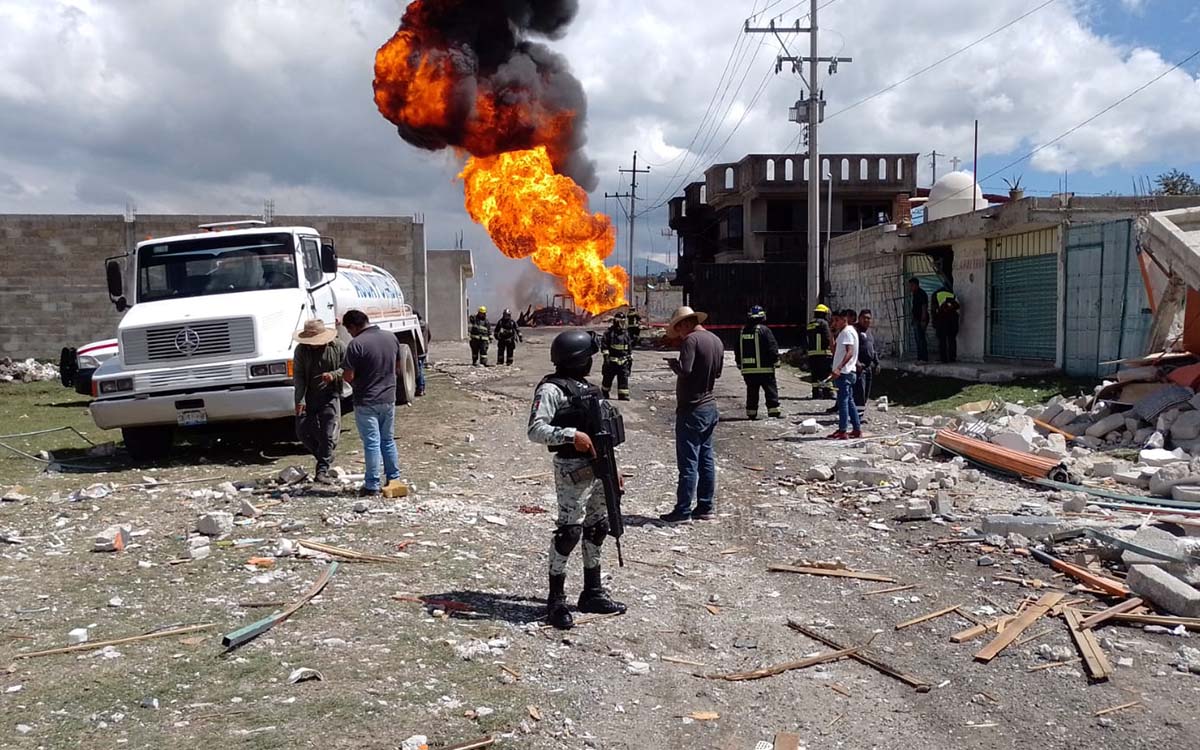Se registra fuerte explosión en presunta toma clandestina en Amozoc, Puebla | Videos
