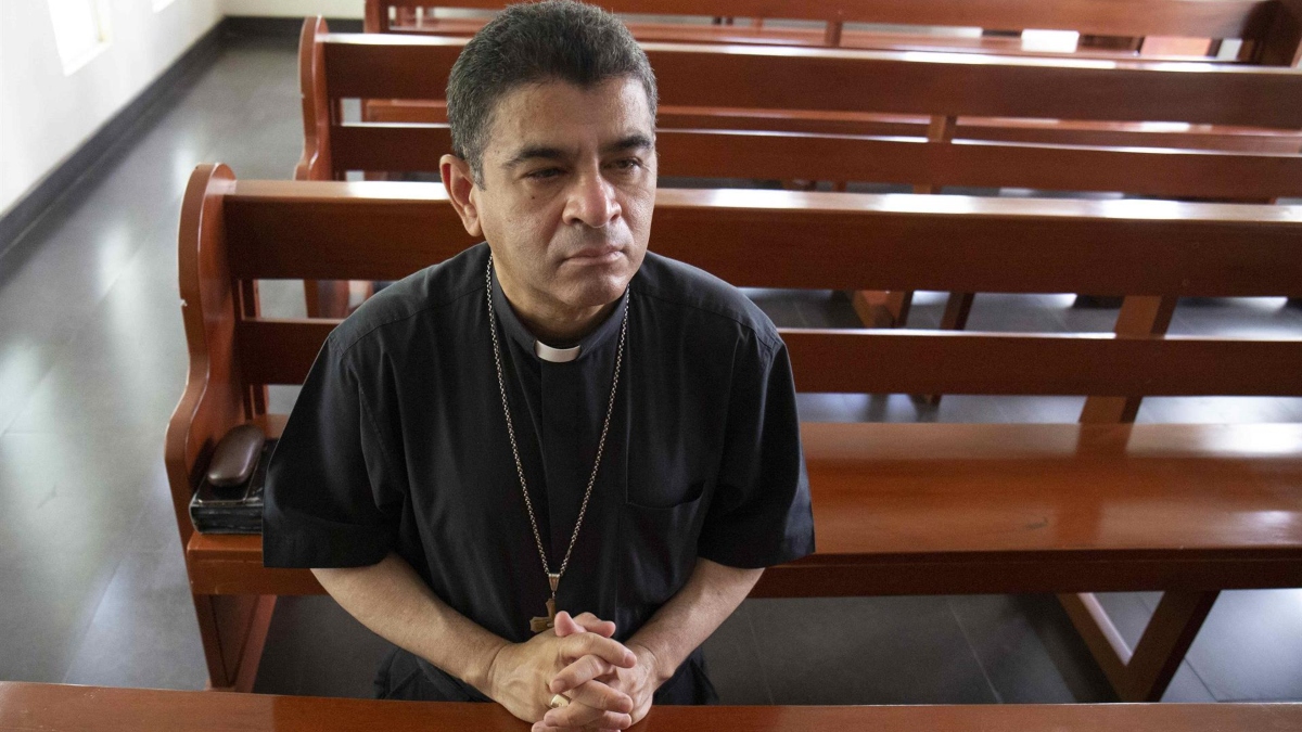 “Su condición física está desmejorada, pero su ánimo es fuerte”: cardenal de Nicaragua sobre obispo arrestado