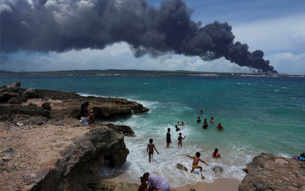 Suben a 121 los heridos por el incendio en depósito de combustible en Matanzas, Cuba