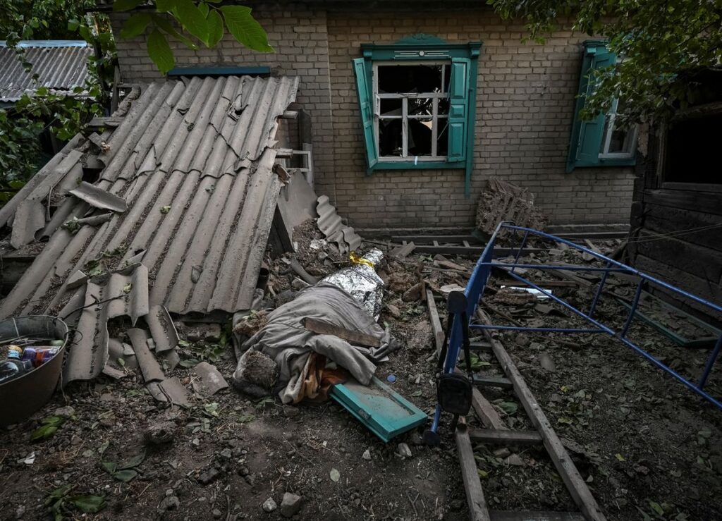 Última hora de la guerra en Ucrania hoy, en directo | Se eleva a 25 la cifra de muertos en el ataque a una estación de tren en el centro del país