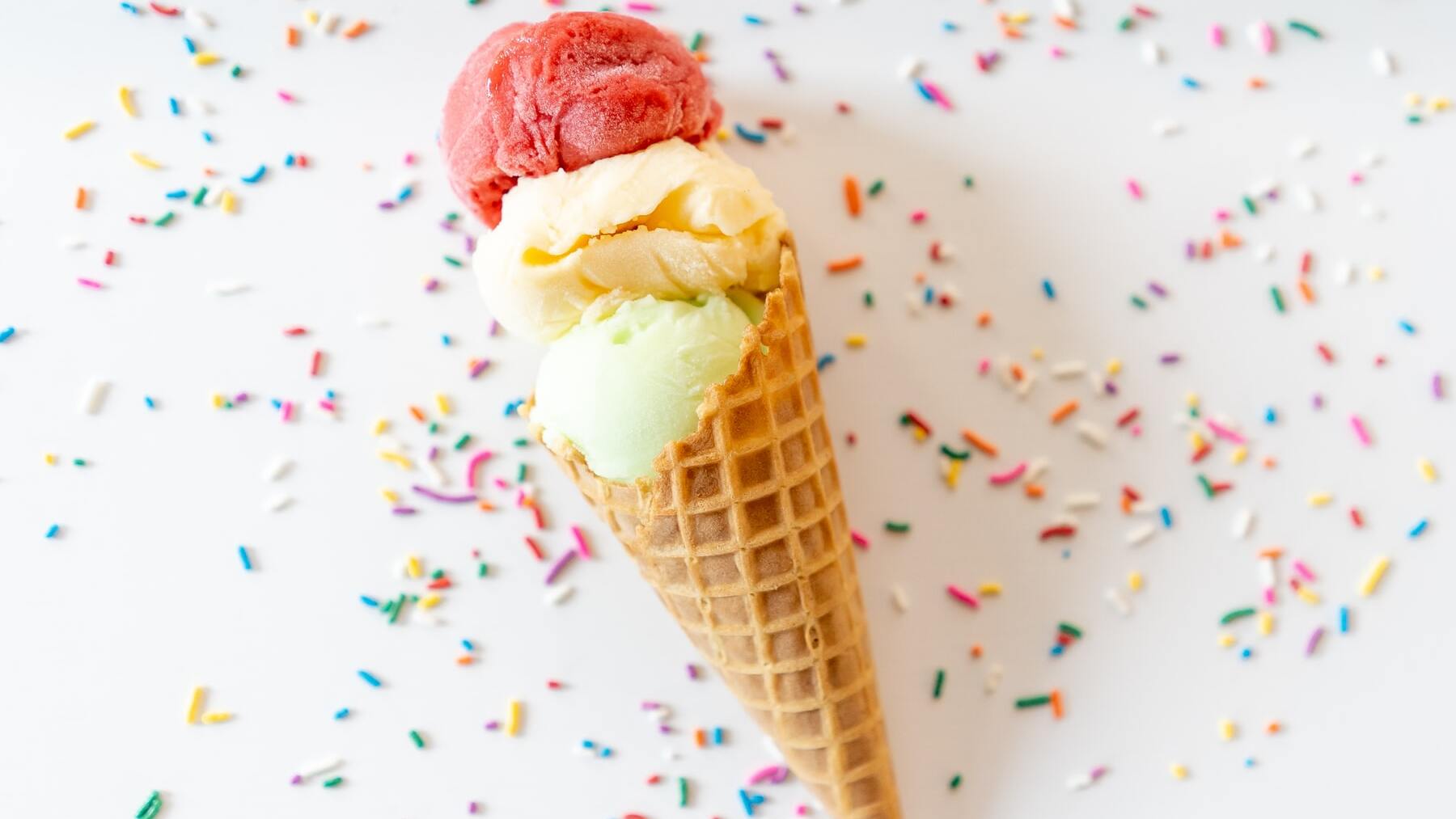 ¿Qué pasa si te comes un helado caducado?