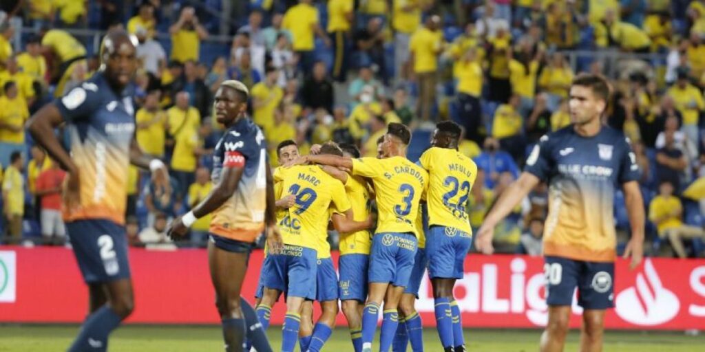 1-0: García Pimienta hace líder a Las Palmas