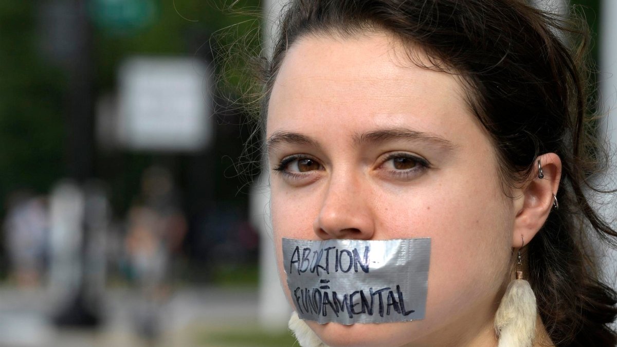 Michigan votará si incluye derecho al aborto en Constitución