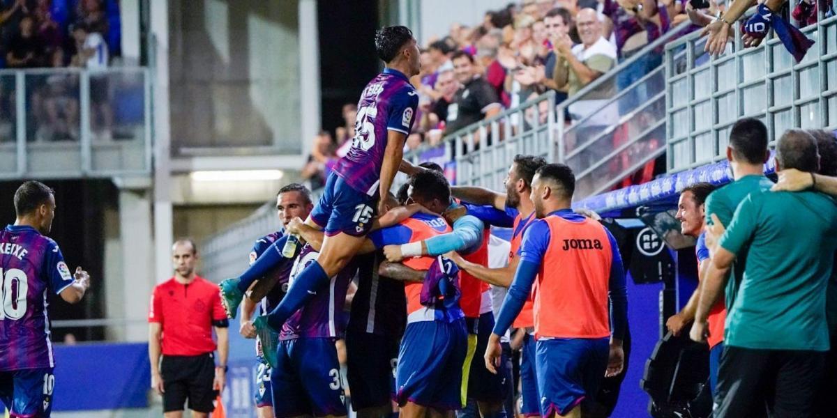 4-0: Nuevo revés del Granada ante un Eibar arrollador