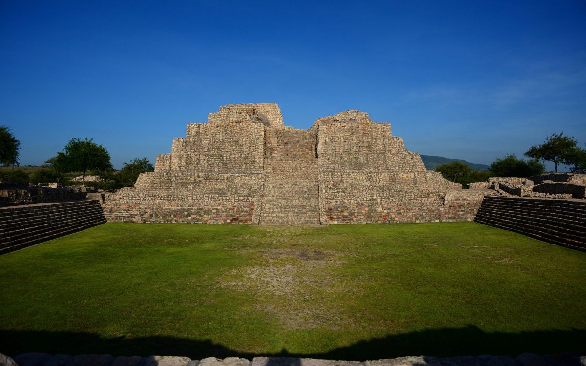 AMLO declara sitio otomí en Guanajuato como monumento arqueológico