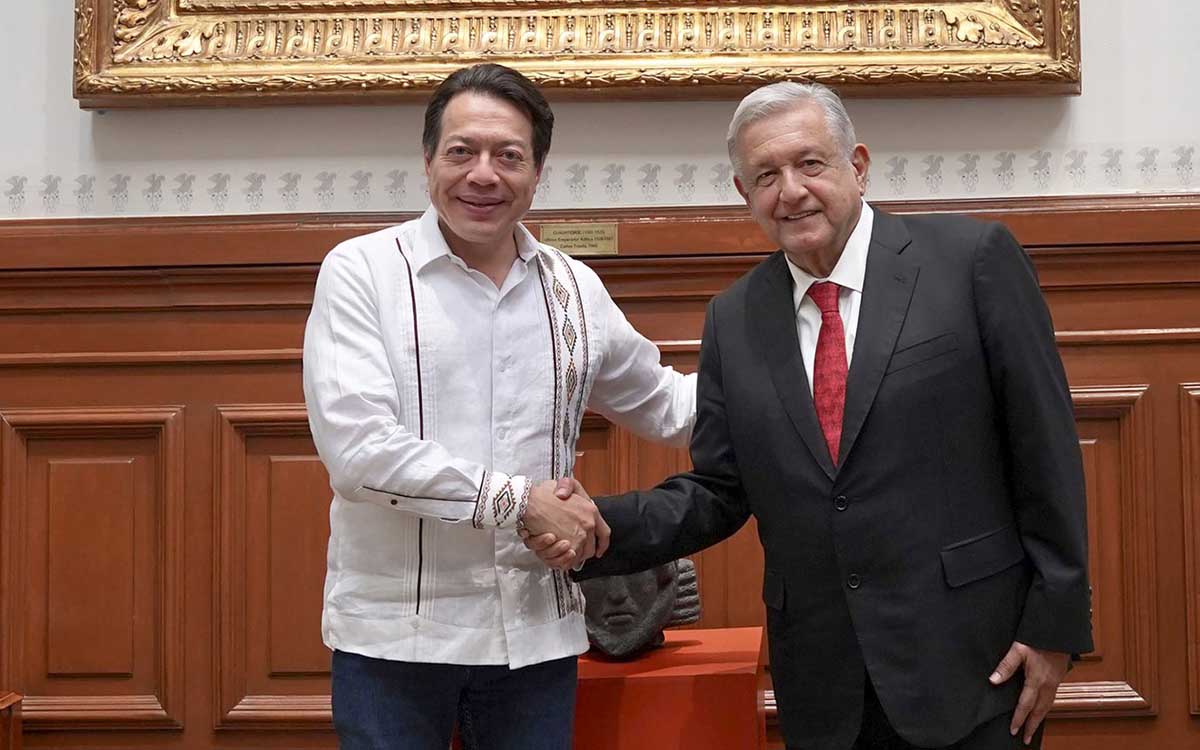 AMLO se reúne en Palacio Nacional con Mario Delgado, líder de Morena
