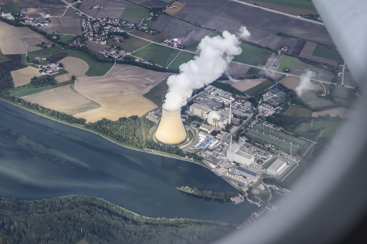 Alemania da marcha atrás al apagón nuclear: la crisis energética obliga a dejar en funcionamiento dos centrales