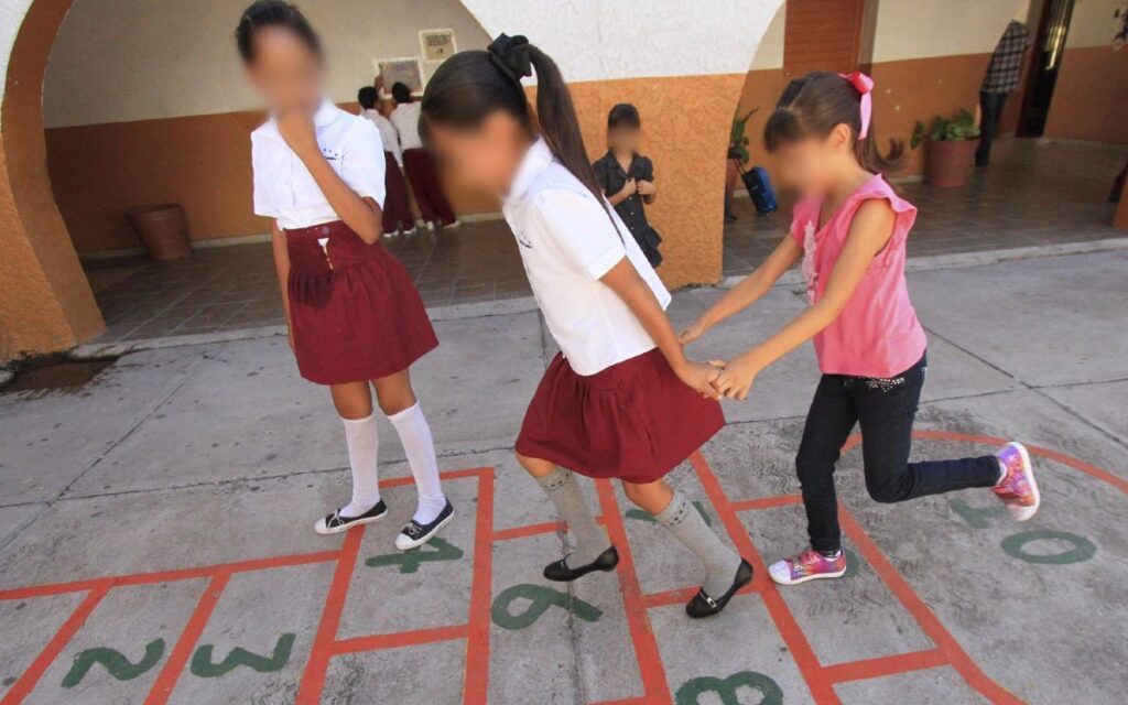 Aprueban uniforme neutro en escuelas de Sonora