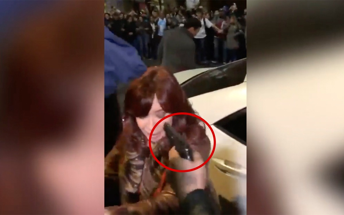 Apuntan a Cristina Kirchner con arma | Videos
