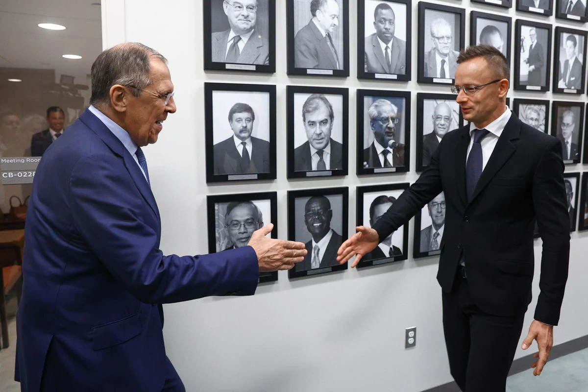 Bruselas afea a Hungría su reunión con el jefe de la diplomacia rusa en Nueva York