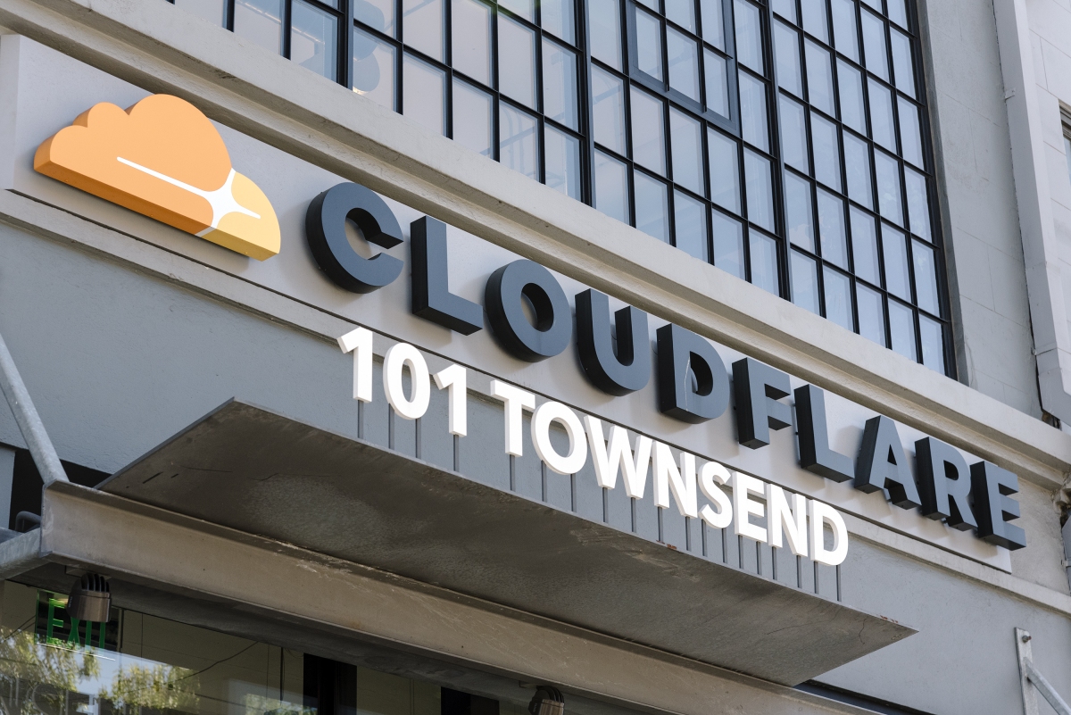 Cloudflare lanza una eSIM para dispositivos móviles seguros