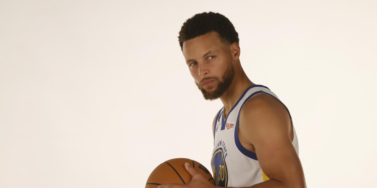 Curry, "fresco y en plenitud" para intentar revalidar el título de la NBA