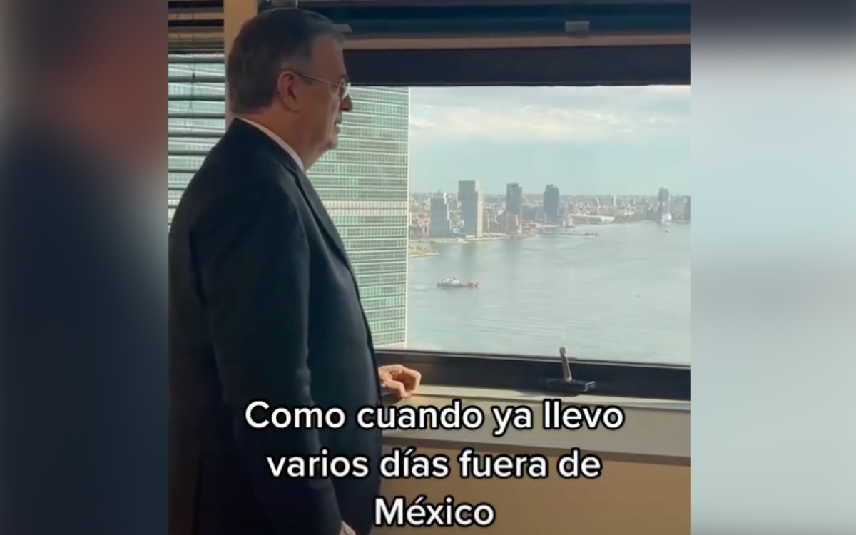 Ebrard extraña a México y le dedica canción de Los Temerarios | Video