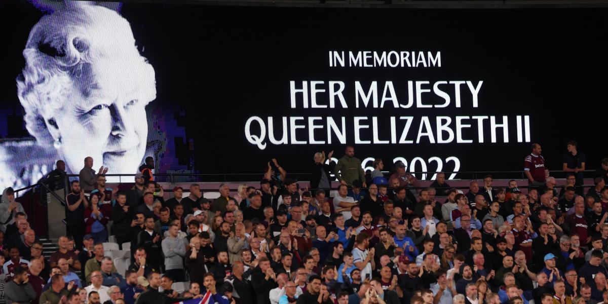 El London Stadium homenajea a la reina Isabel