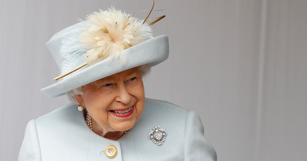 El Rey Carlos III, la Reina Isabel II y la Familia Real Actualizaciones: Últimas Noticias