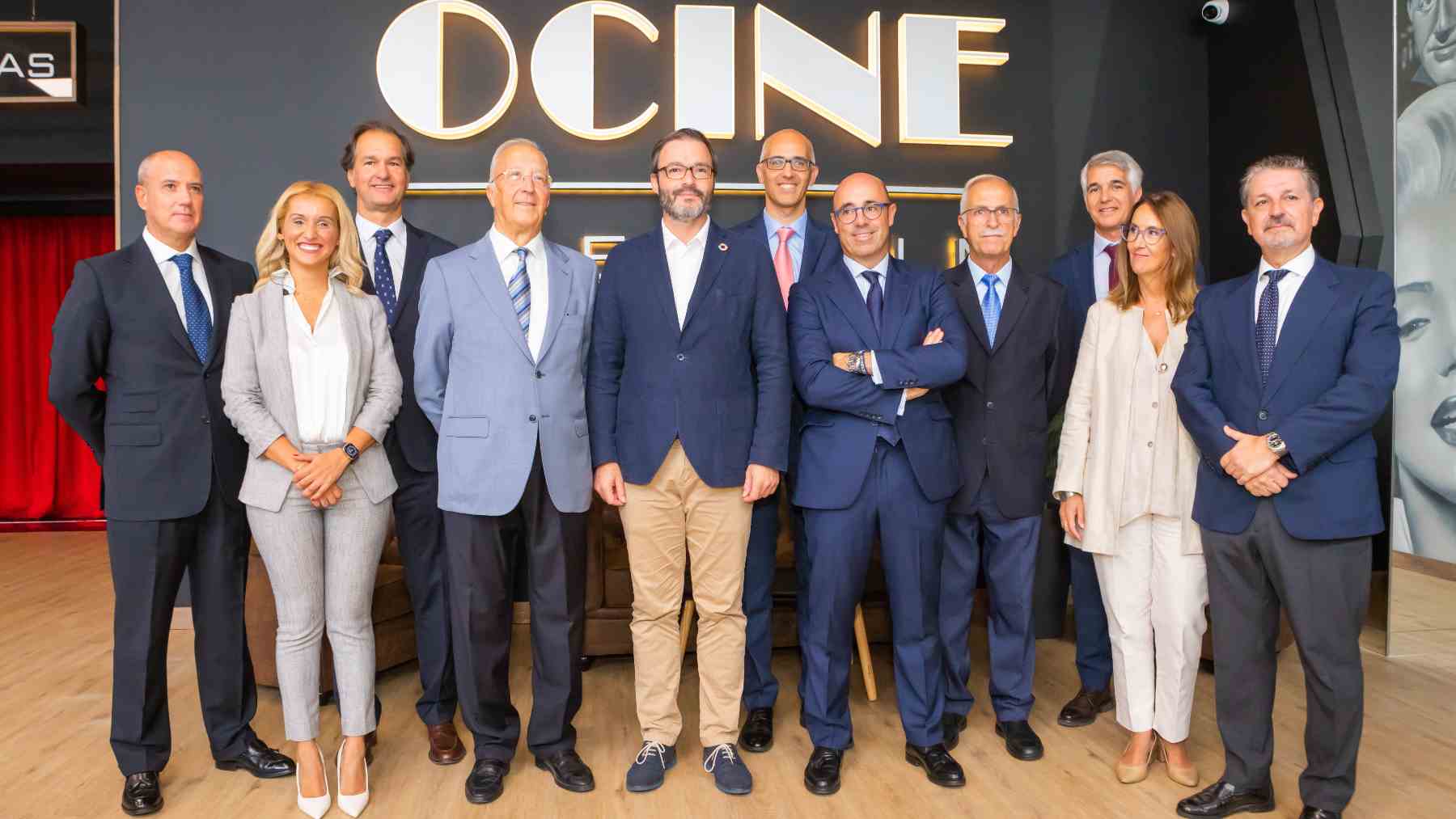 El alcalde de Palma inaugura oficialmente OCINE PREMIUM en Porto Pi