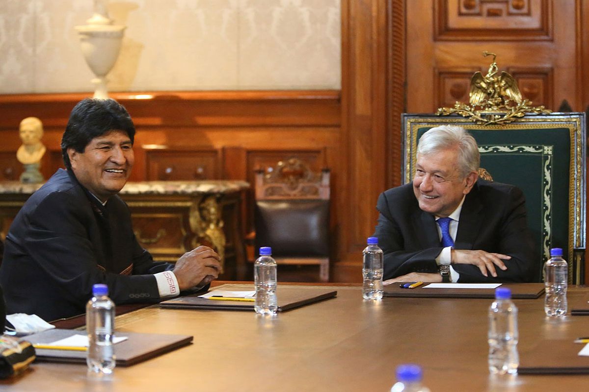 Evo Morales, José Mujica, la hija del Che Guevara y los Tigres del Norte acuden al Grito de López Obrador