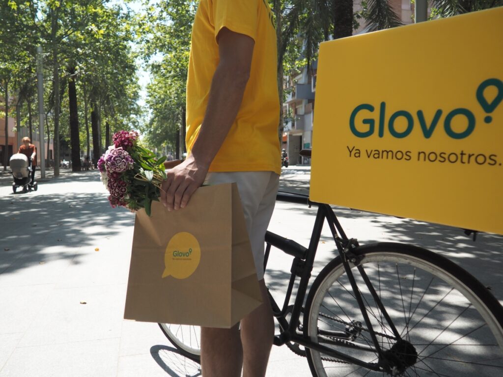 Glovo multada con 78 millones de dólares por infracciones laborales en España