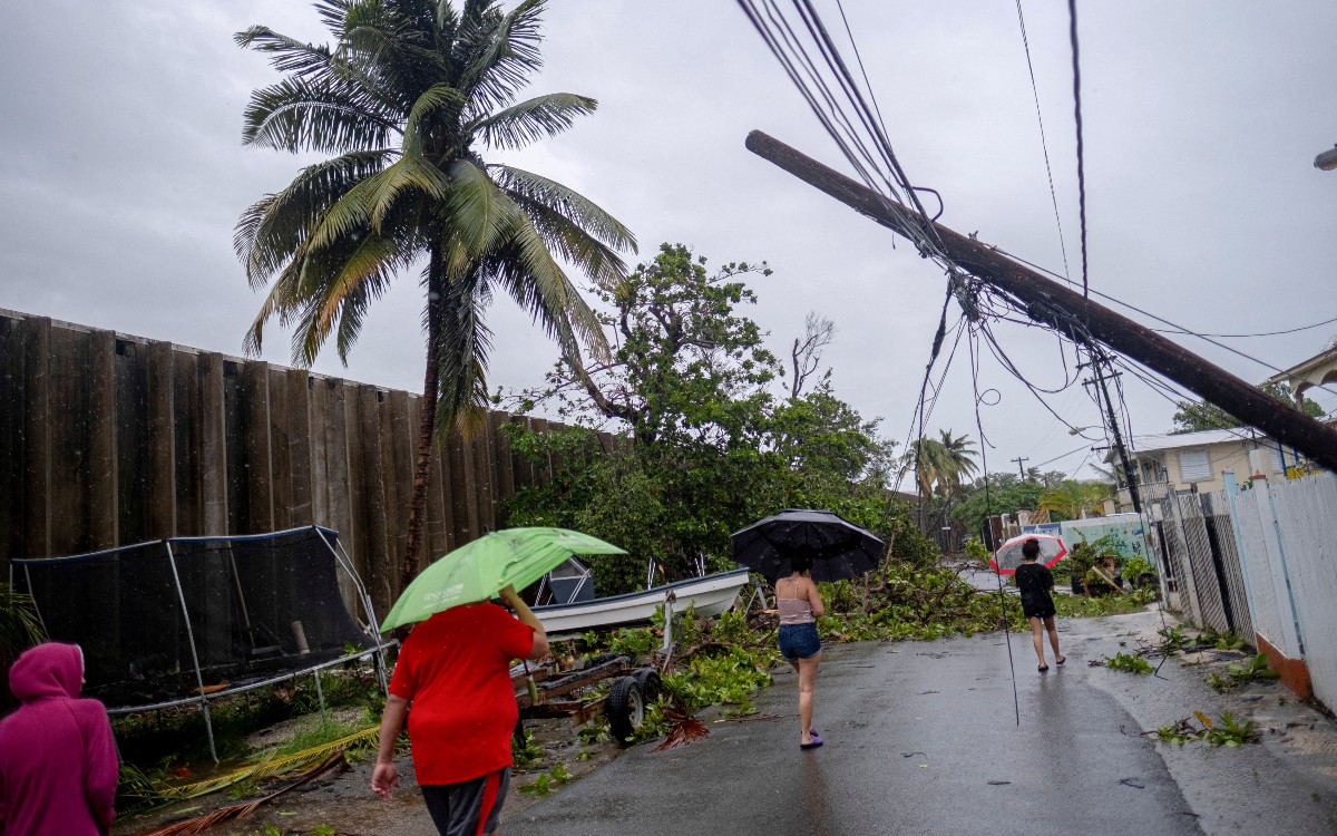 Huracán 'Fiona' deja sin luz a unos 1.3 millones de usuarios en Puerto Rico