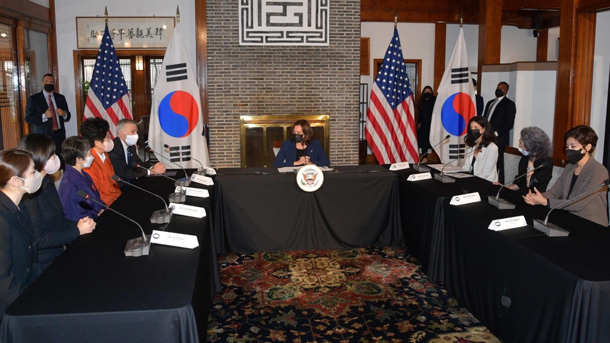 Kamala Harris reafirma compromiso con Corea del Sur