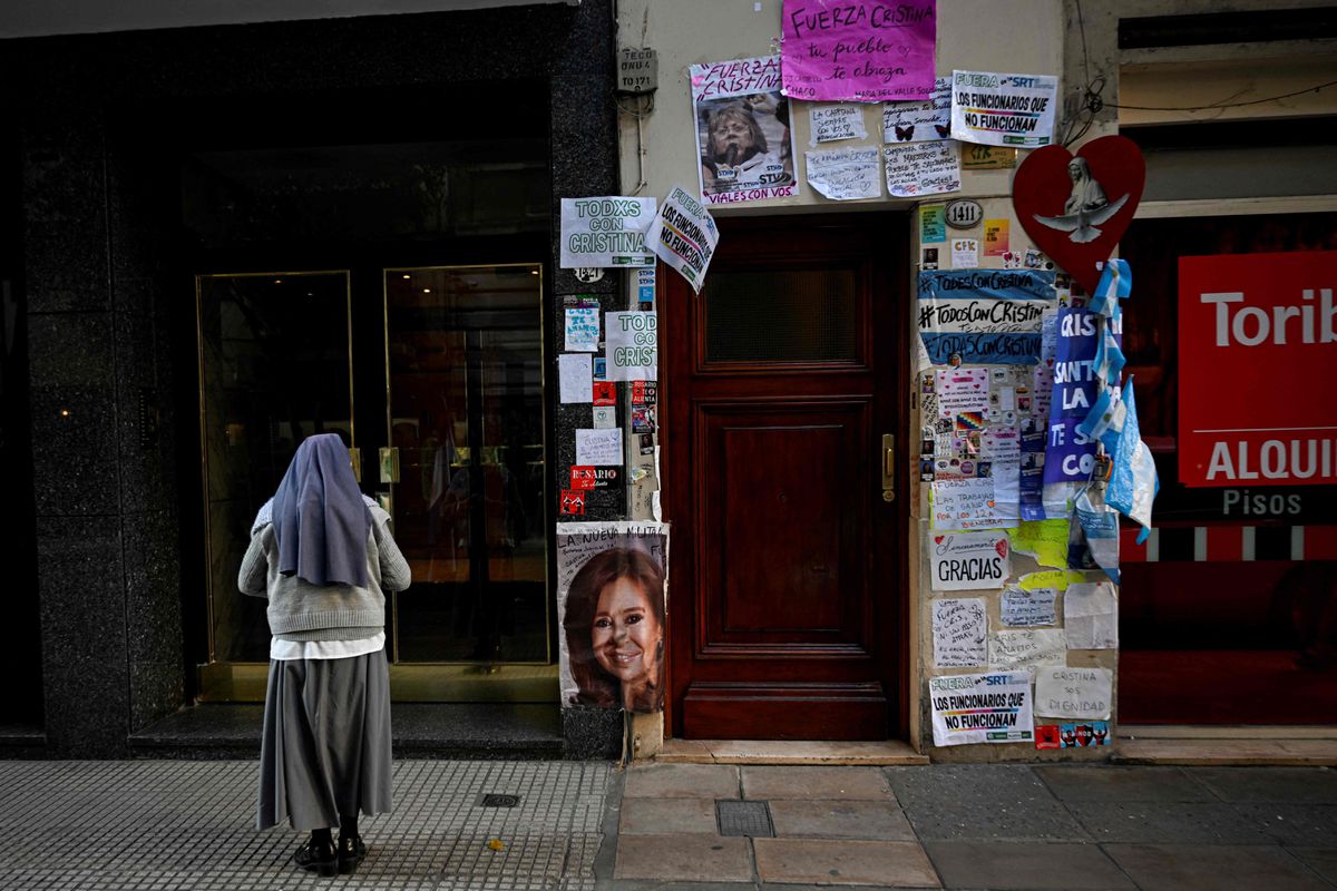 La Justicia argentina detiene a un tercer sospechoso por el ataque a Cristina Kirchner