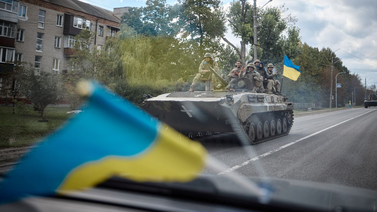 La contraofensiva de Ucrania logra avances en el este y llega a las puertas de Lugansk