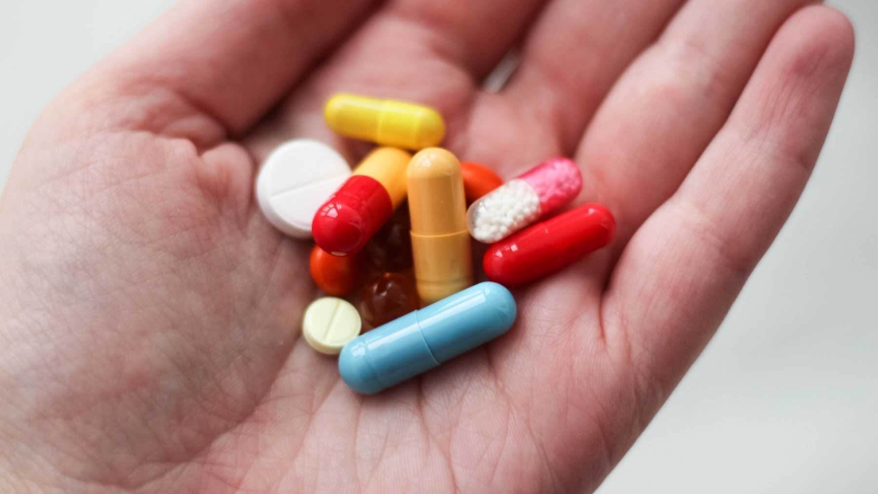Lo que le puede pasar a tu cuerpo por tomar medicamentos caducados