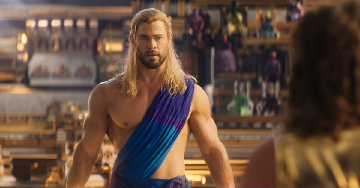 Chris Hemsworth se sincera sobre las críticas débiles de Thor: Love and Thunder: “Simplemente se volvió demasiado tonto”