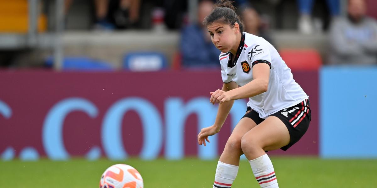 Lucía García ya marca goles en Inglaterra