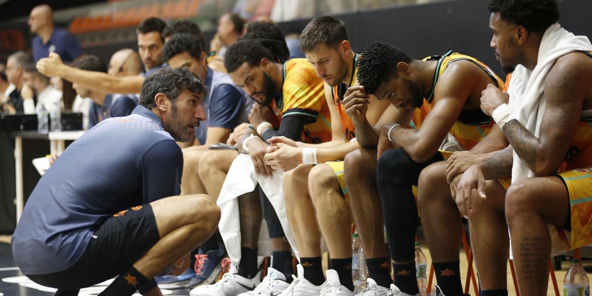 Mumbrú busca potenciar la convivencia de la plantilla del Valencia Basket